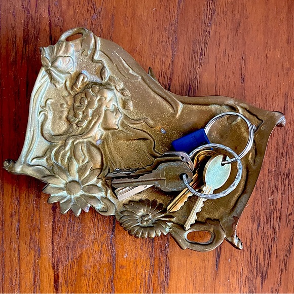 SOLD Art Nouveau Trinket Tray Brass Bronze Dish Vanity Tray Dressing Table Catch - Picture 7 of 8